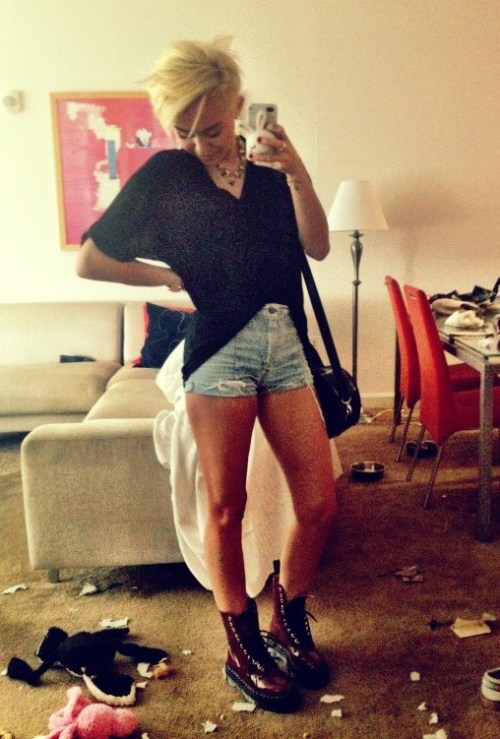 Miley Cyrus Short Haircut Miley Cyrus Short Haircut