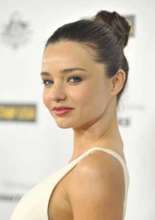 Miranda Kerr Simple High Bun Hairstyle for Girls Miranda Kerr Simple High Bun Hairstyle 2013 - 2014