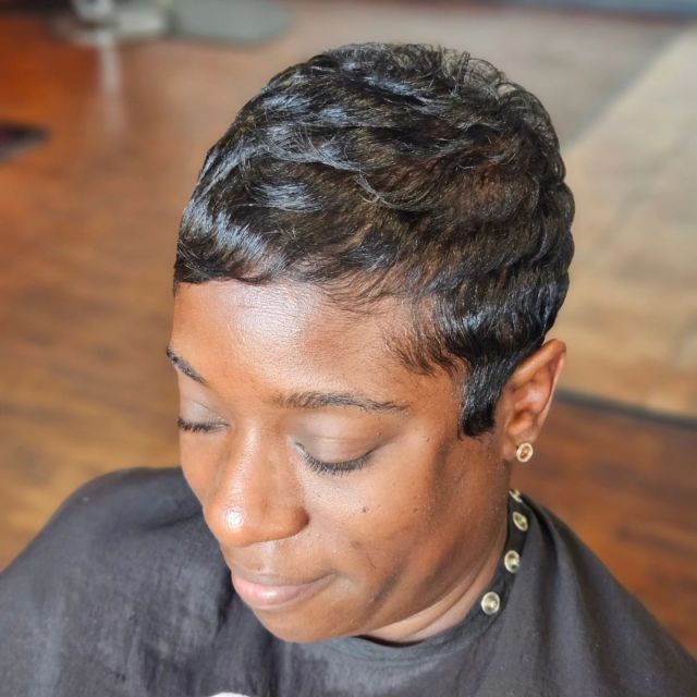 naturally curly pixie cut