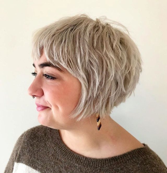 Pixie Bob With Side Bangs