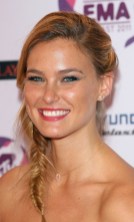 Romantic Inverted Braid - Cool Fishbone Braid for Women Romantic Inverted Braid - Cool Fishbone Braid for Women