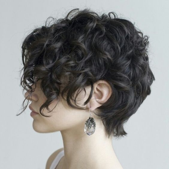 short curly hairstyles