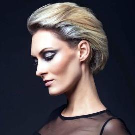 Short Hair with Highlights