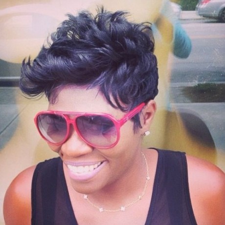 Short hairstyle for African American women