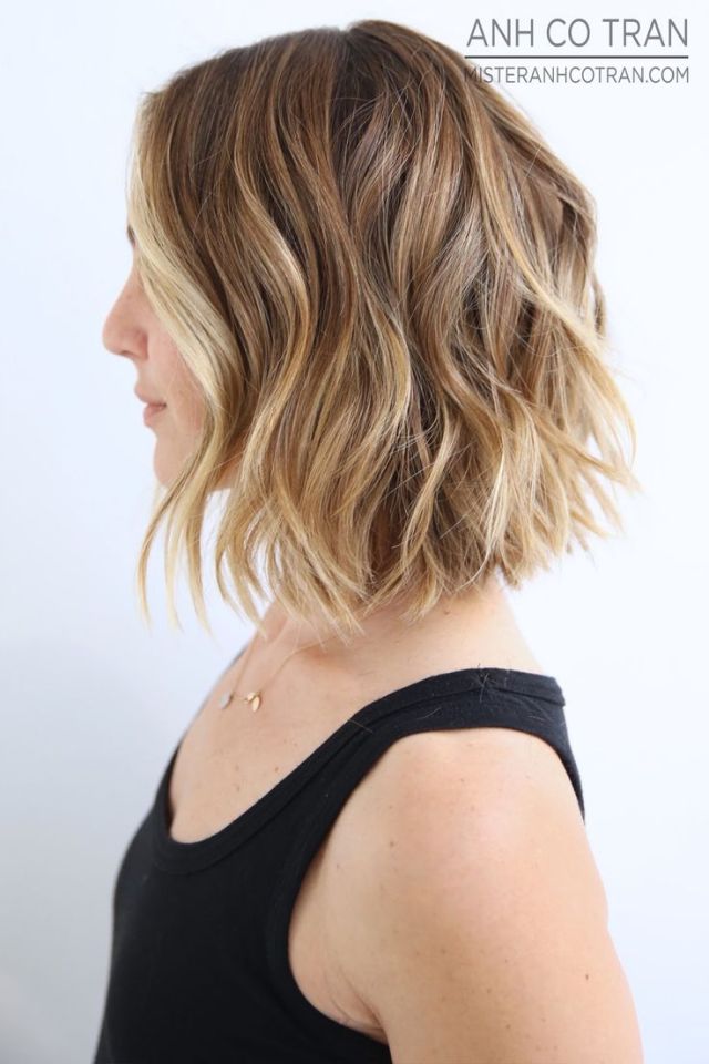 Side view of medium bob hairstyle