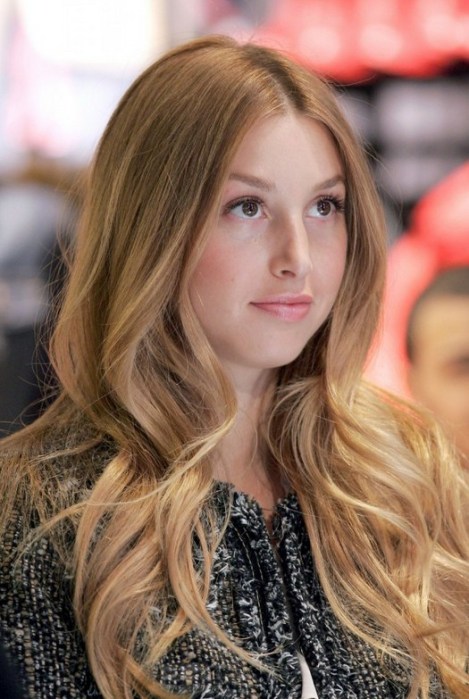 Soft Chic Wavy Hairstyle for Women 2014-2015