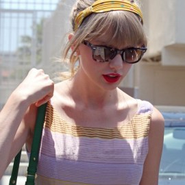 Taylor Swift Ponytail