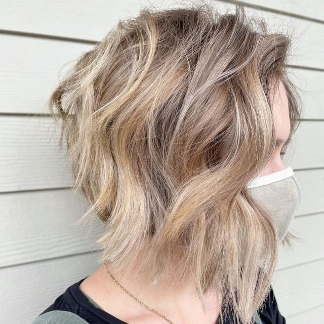 textured wavy bob cut