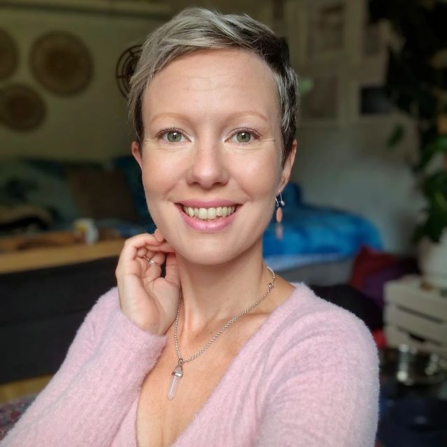 Two Tone Pixie Cut