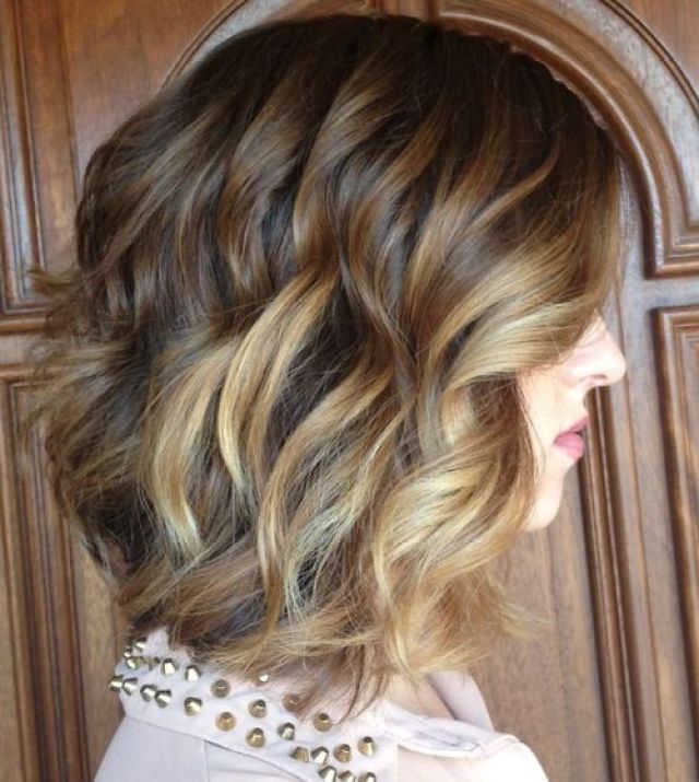 wavy curly bob hairstyle for thick hair